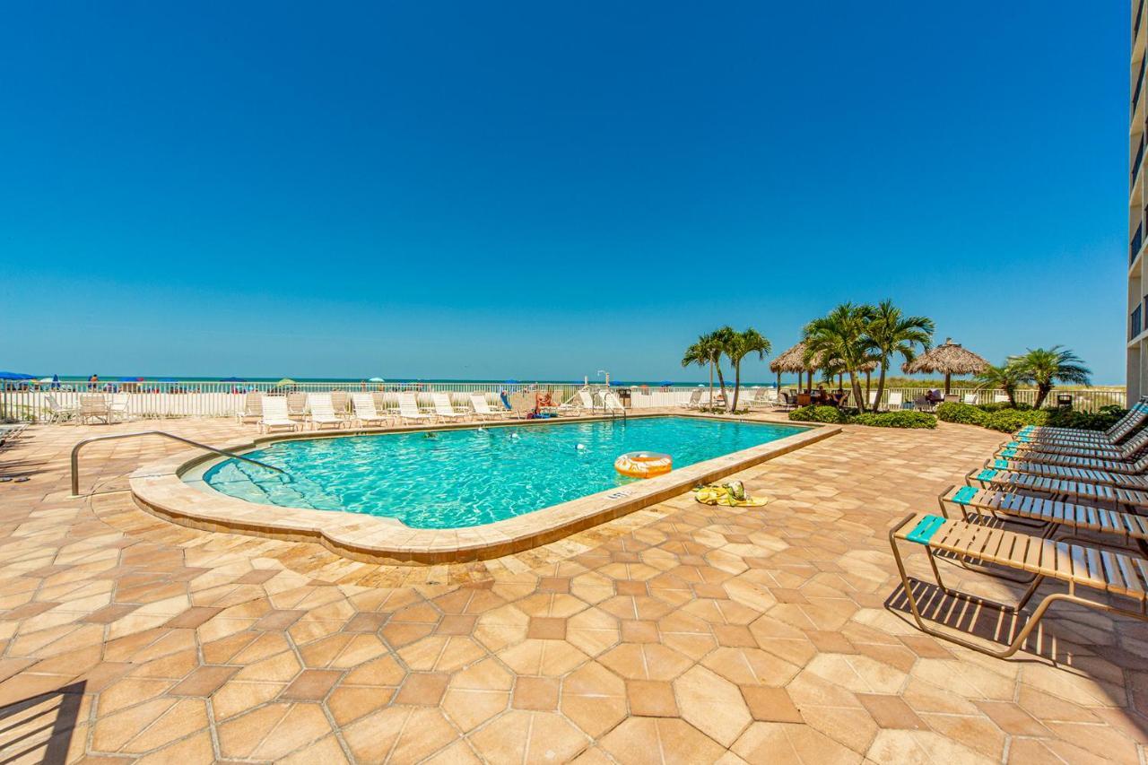301 Sandy Shores Condos St. Pete Beach Buitenkant foto