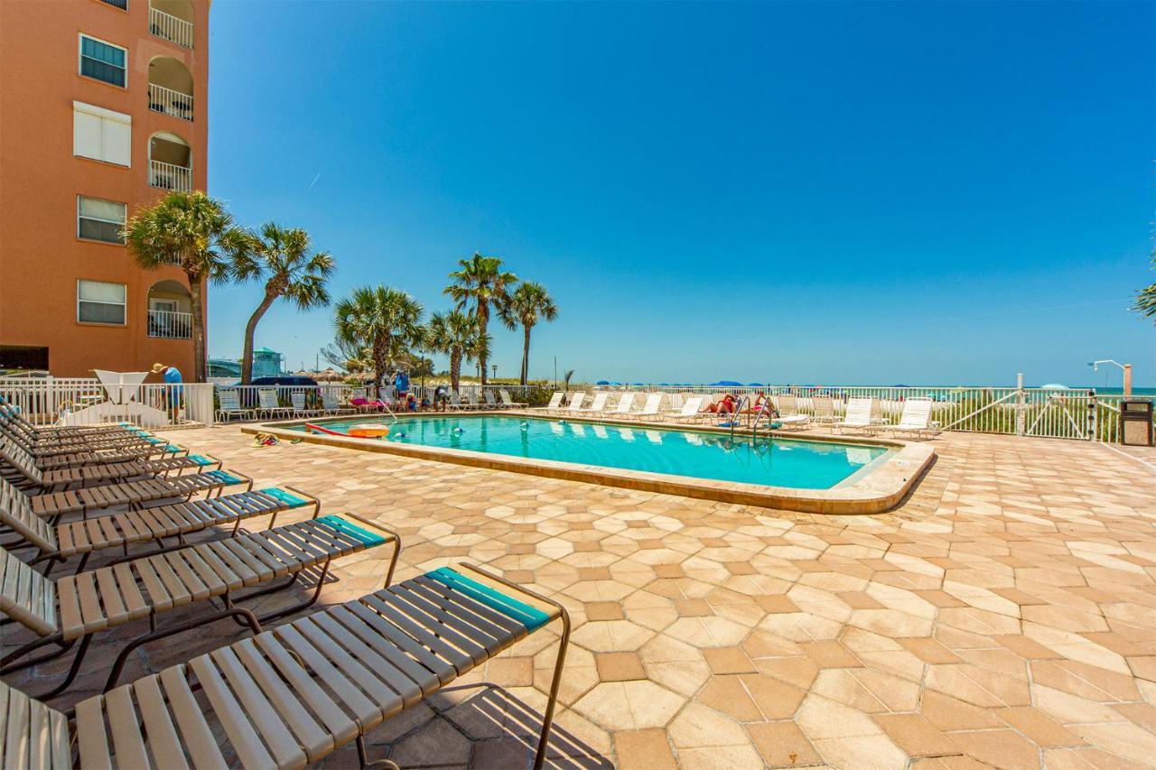 301 Sandy Shores Condos St. Pete Beach Buitenkant foto
