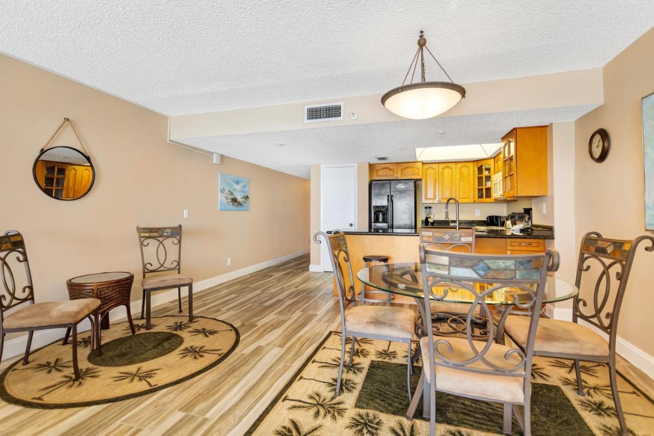301 Sandy Shores Condos St. Pete Beach Buitenkant foto
