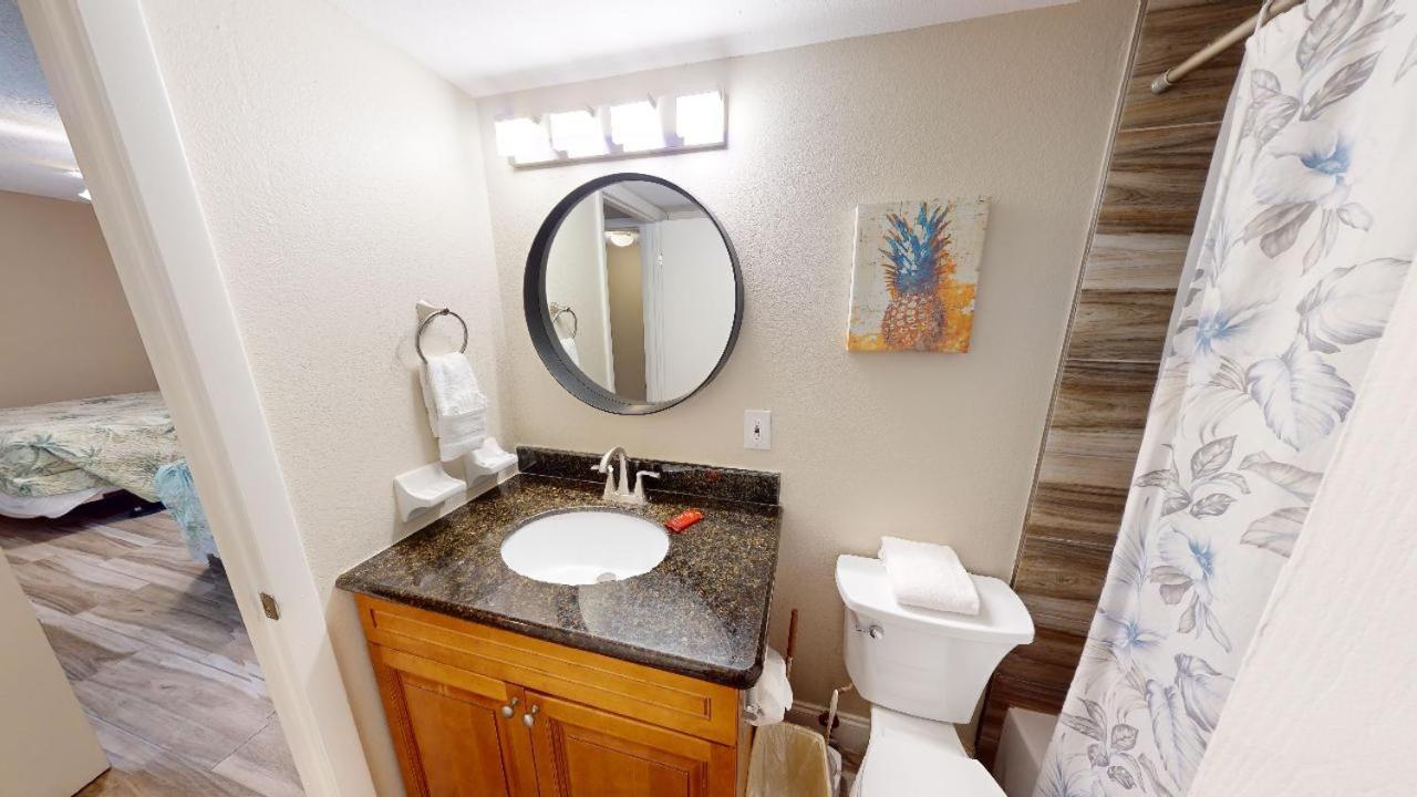 301 Sandy Shores Condos St. Pete Beach Buitenkant foto